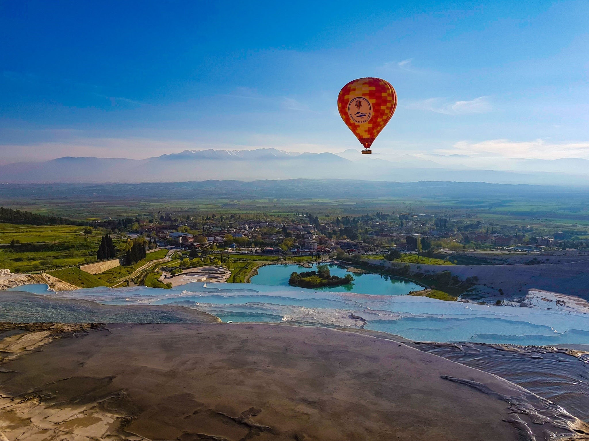 2 Days / 1 Night Pamukkale With Hot Air Balloon Tour From Kusadasi By Bus