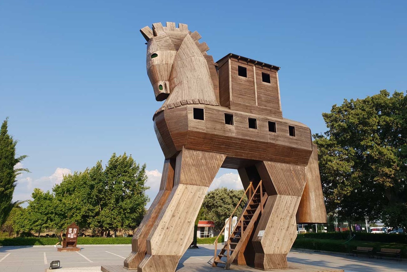 2 Days / 1 Night Gallipoli & Troy Tour From Kusadasi By Bus